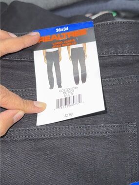 Realtree Men's Relaxed Fit Jeans in Black